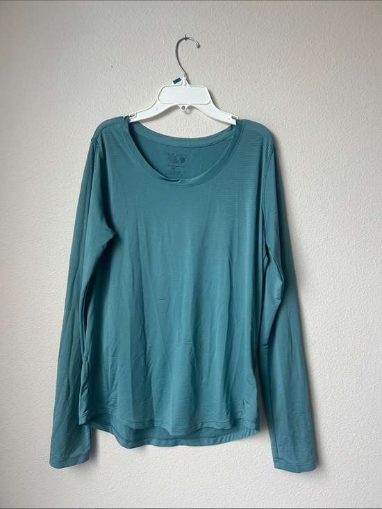 Mountain Hardwear Tops - Mountain Hardwear Women's Long-Sleeve Tee in Teal